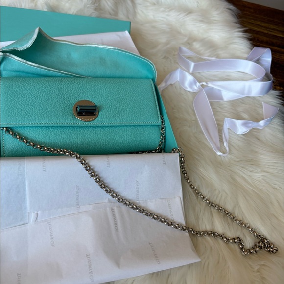 Tiffany Clutch / Crossbody Bag Brand new in box - Picture 7 of 10